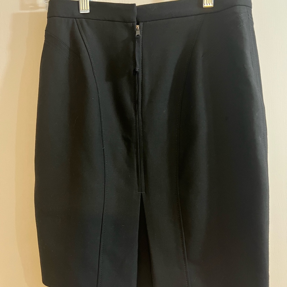 LOFT black seamed stretch pencil skirt EUC